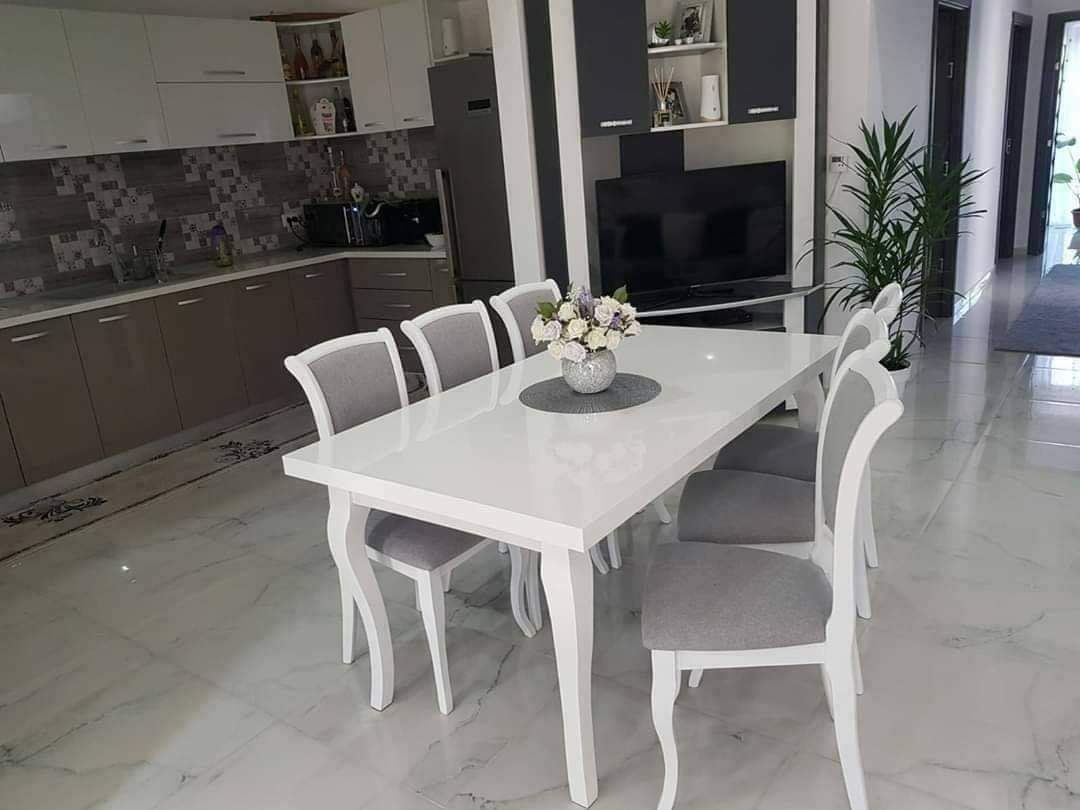 SET  LID 60 DIN LEMN MASA + 6 SCAUNE